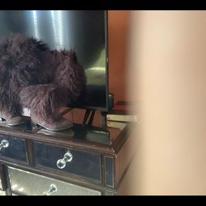 Iris Apfel Mongolian Fur Booths Size 9.5w